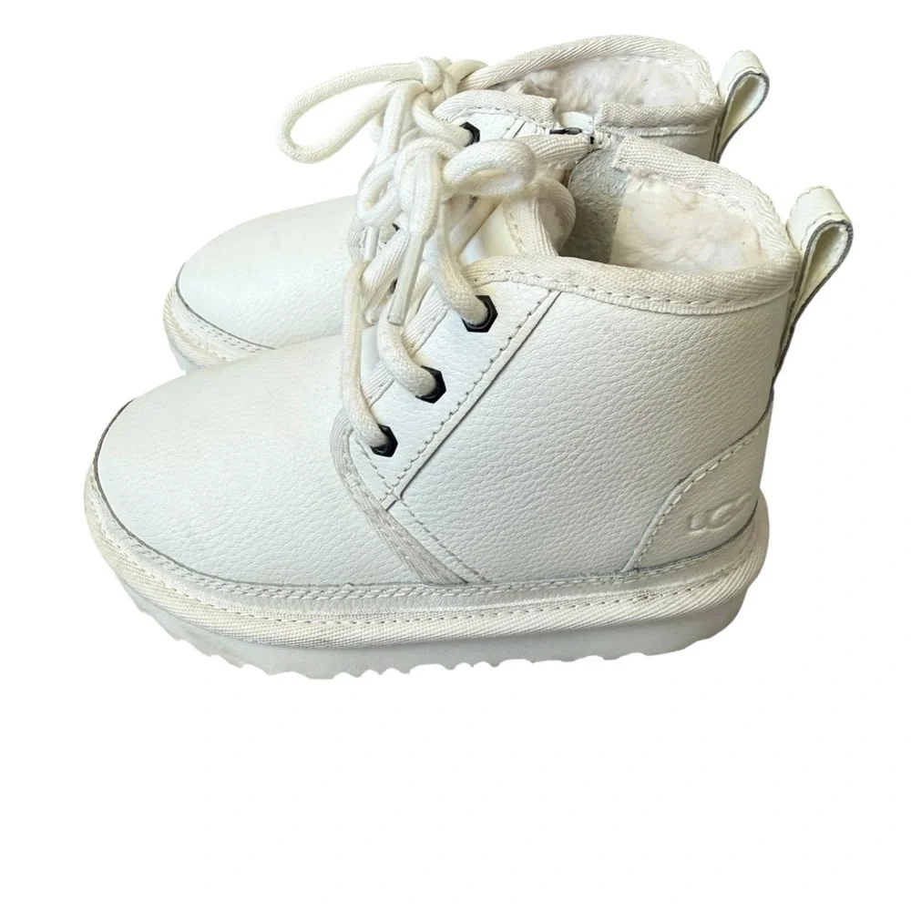 UGG Kids White Lace-Up Shearling-Lined Boots